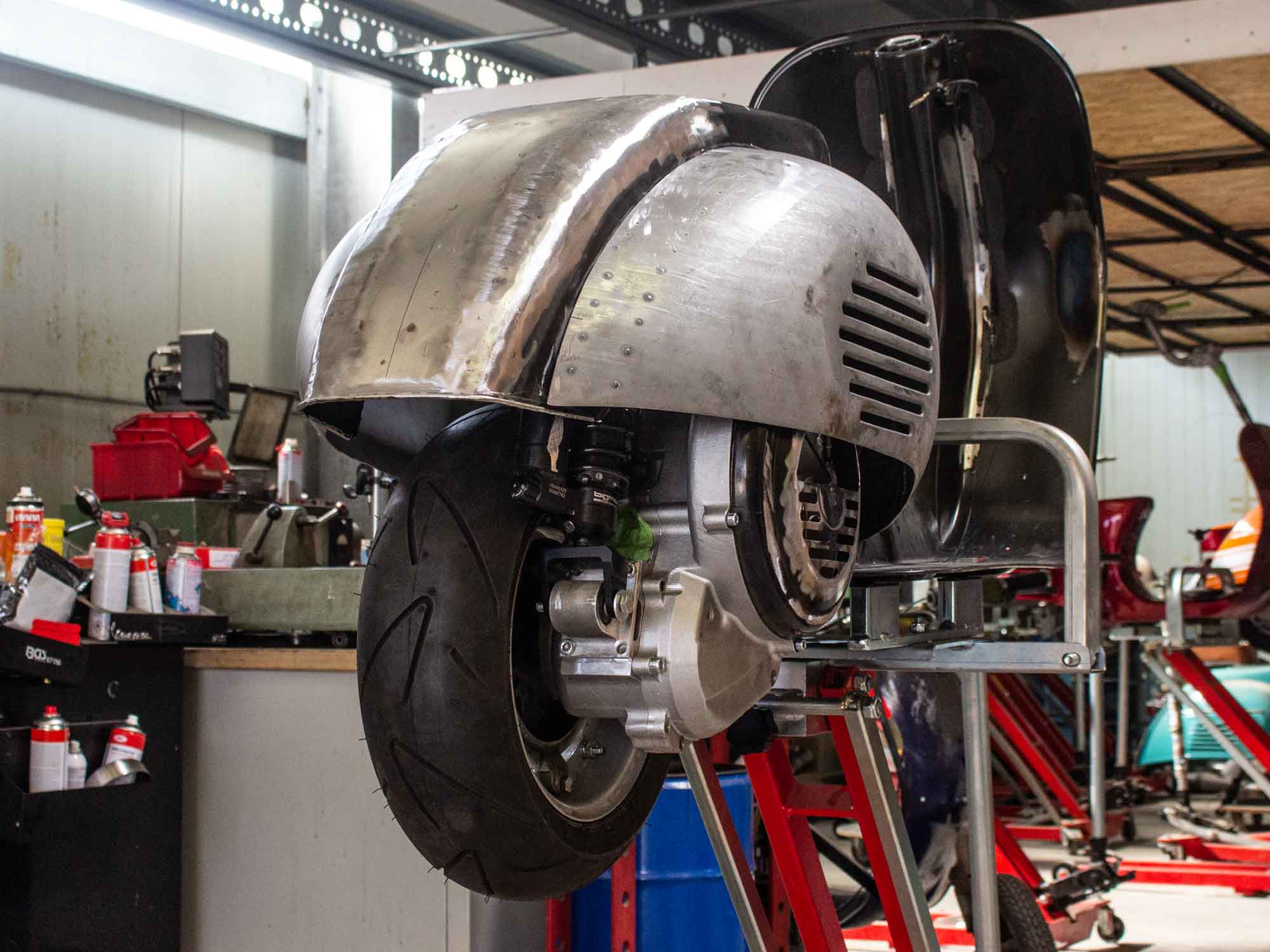 Custom Vespa BFA 288 Rawstyle Bild 13