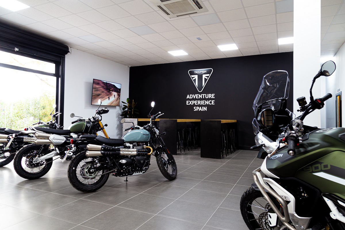 TRIUMPH Adventure Experience Spain 4