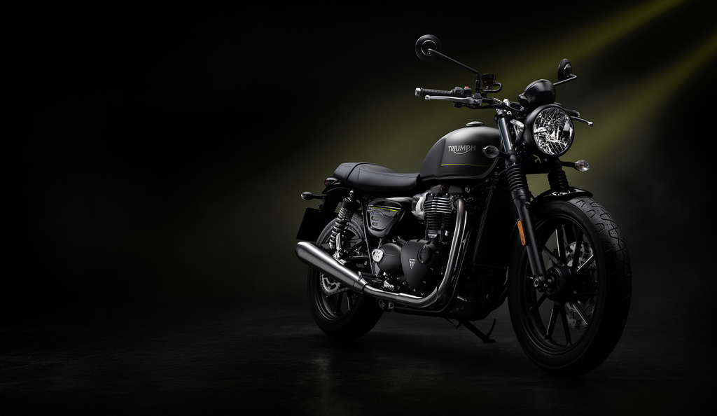 Triumph Speed Twin 900   Matt Silver Eis   Bild 1
