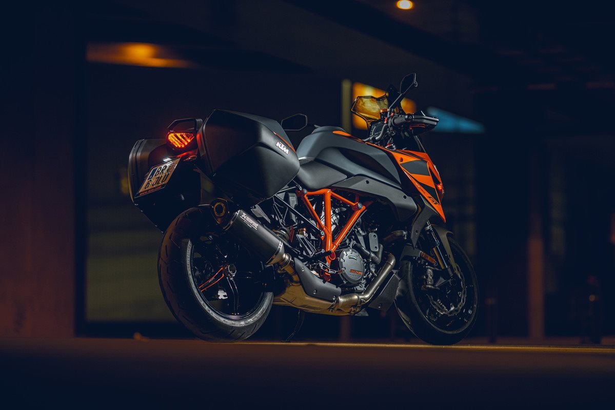 KTM 1290 SUPER DUKE GT 2022 Bild 2