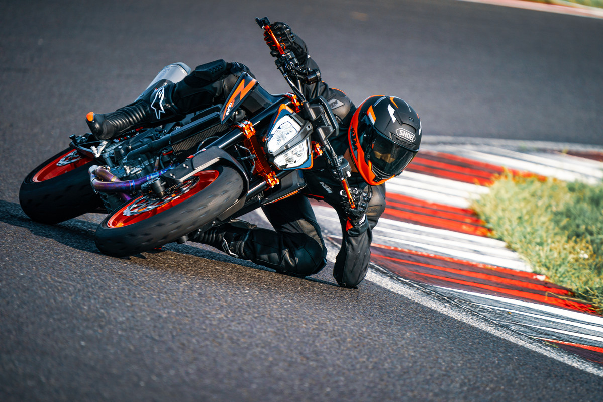 Launch KTM 890 DUKE R7