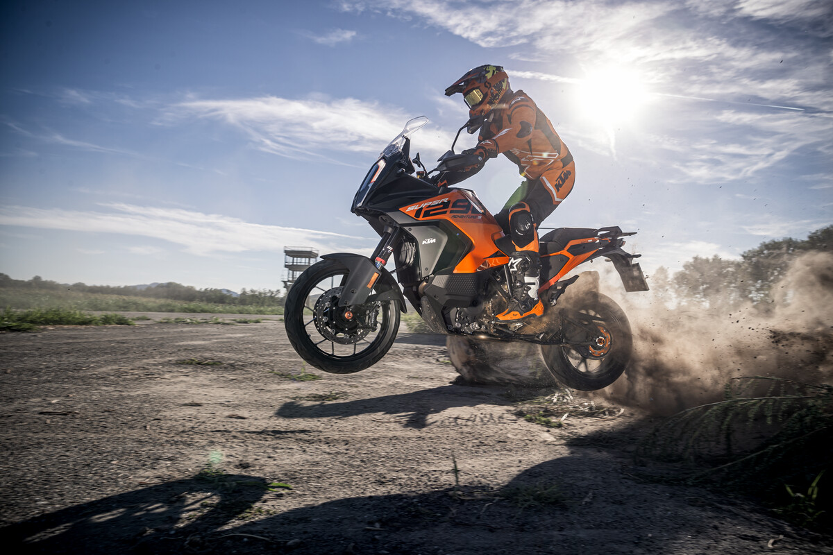 2023 KTM 1290 SUPER ADVENTURE S 5