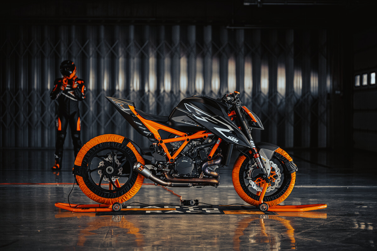 2023 KTM 1290 SD RR Bild 10
