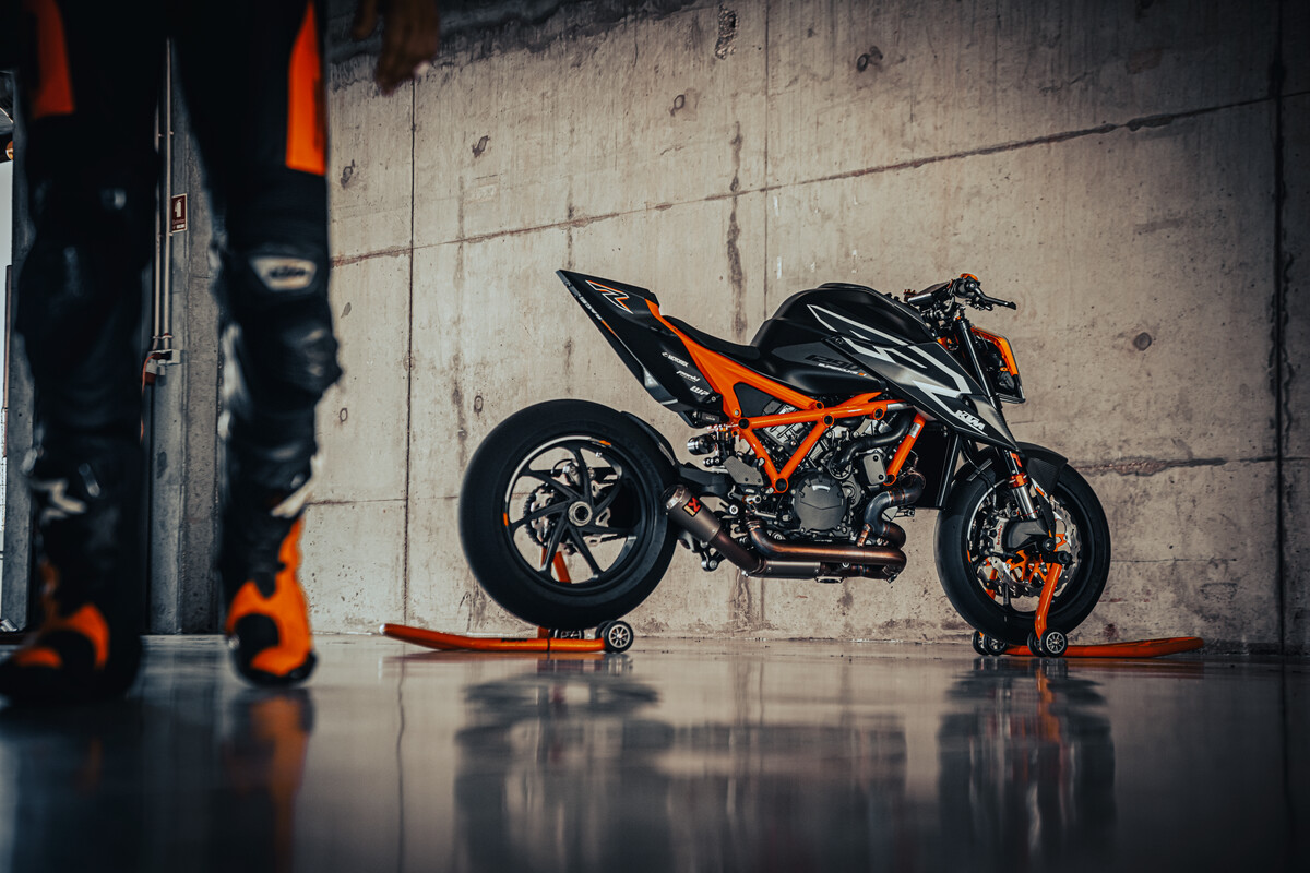 2023 KTM 1290 SD RR Bild 9